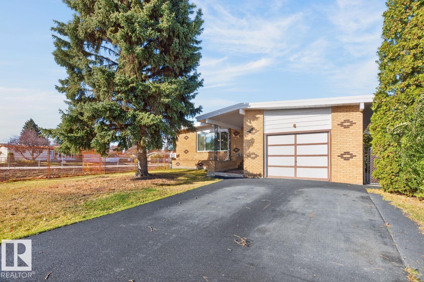 7016 86 AV NW
