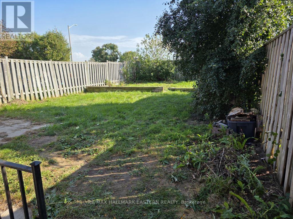7 TURNBERRY CRESCENT
