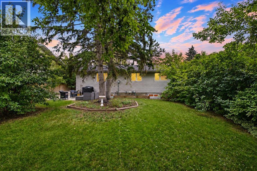 327 Lynnview Way SE