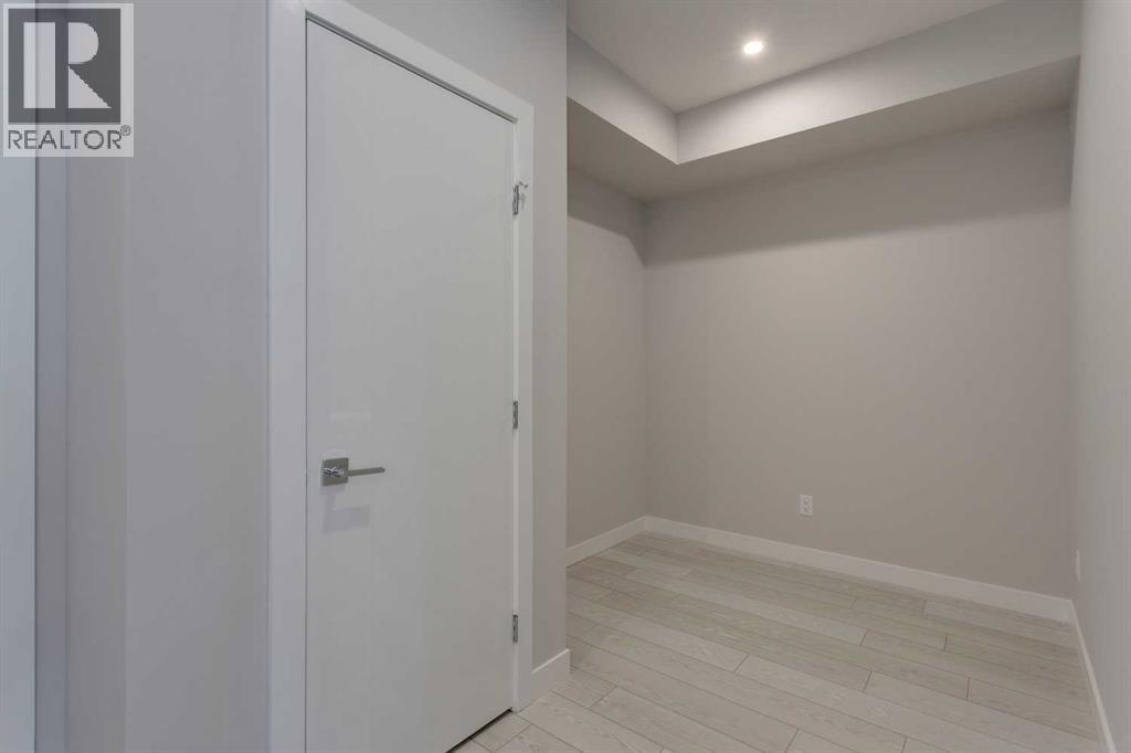 206, 8370 Broadcast Avenue SW