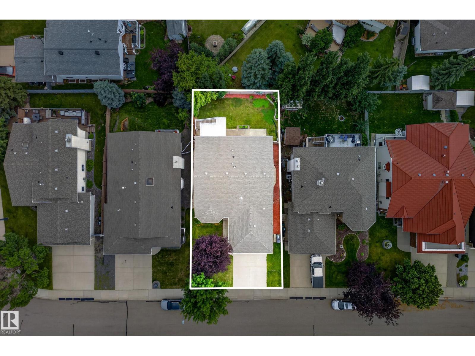42 CHARLTON CR