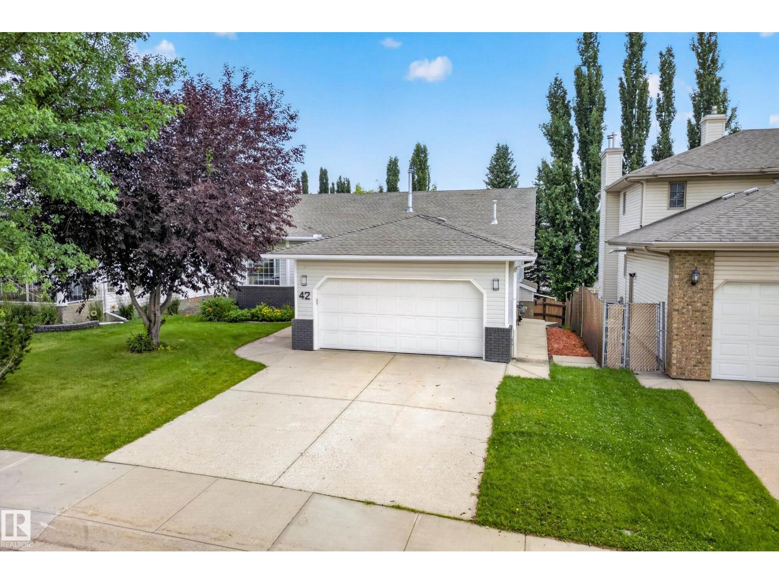 42 CHARLTON CR