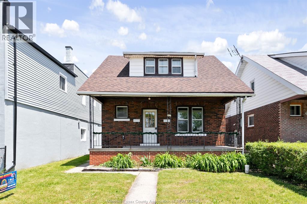 906 ELSMERE AVE, WINDSOR, ON N9A 2A9 - Image 2071232649.jpeg?d=l
