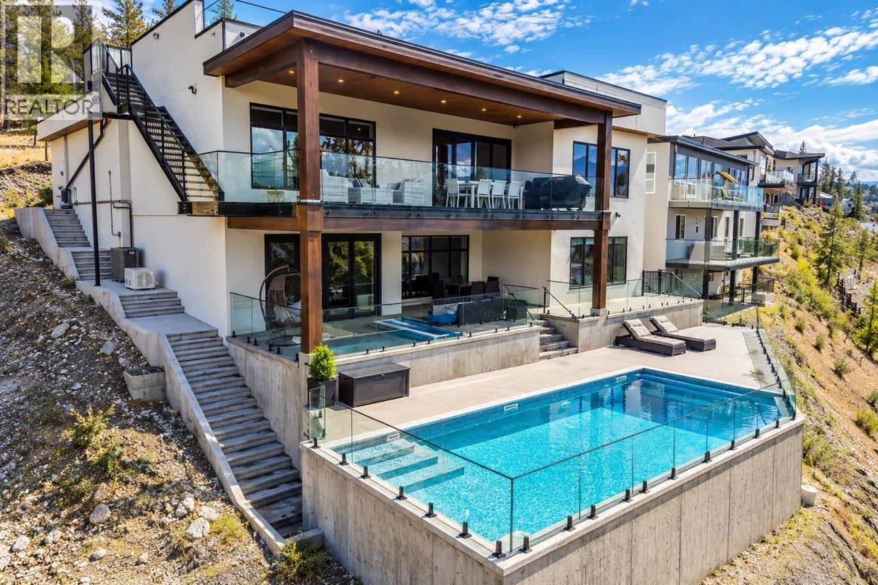 2703 HAWTHORN Drive