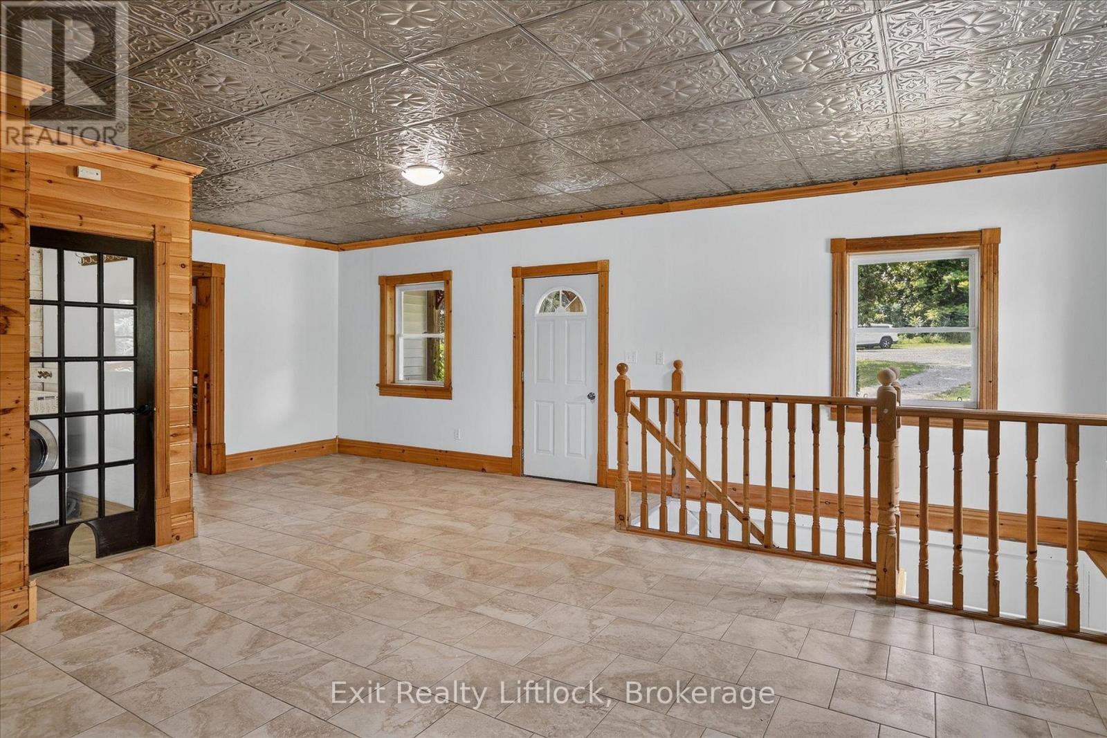 620 STEWART LINE - Photo 4