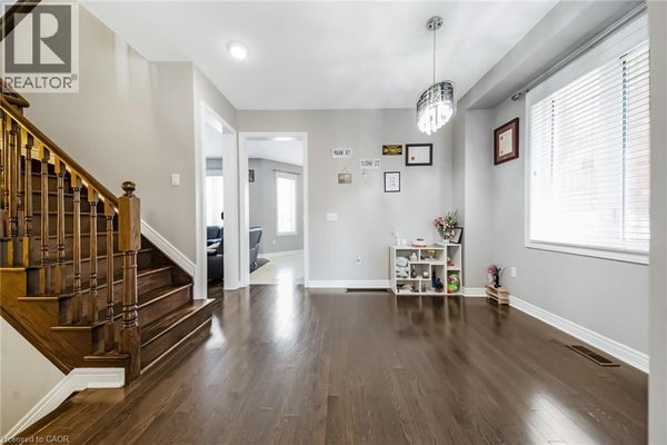 792 Arthur Parker Ave, Woodstock, ON 3