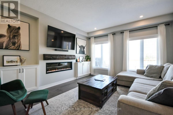 25 Maidens Cres, Collingwood, ON 3