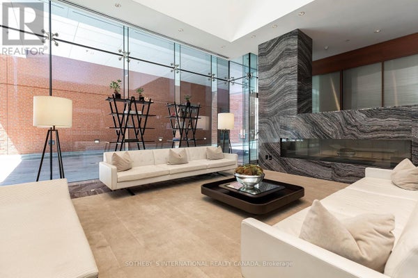 3002 - 180 University Ave, Toronto (Bay Street Corridor), ON 2