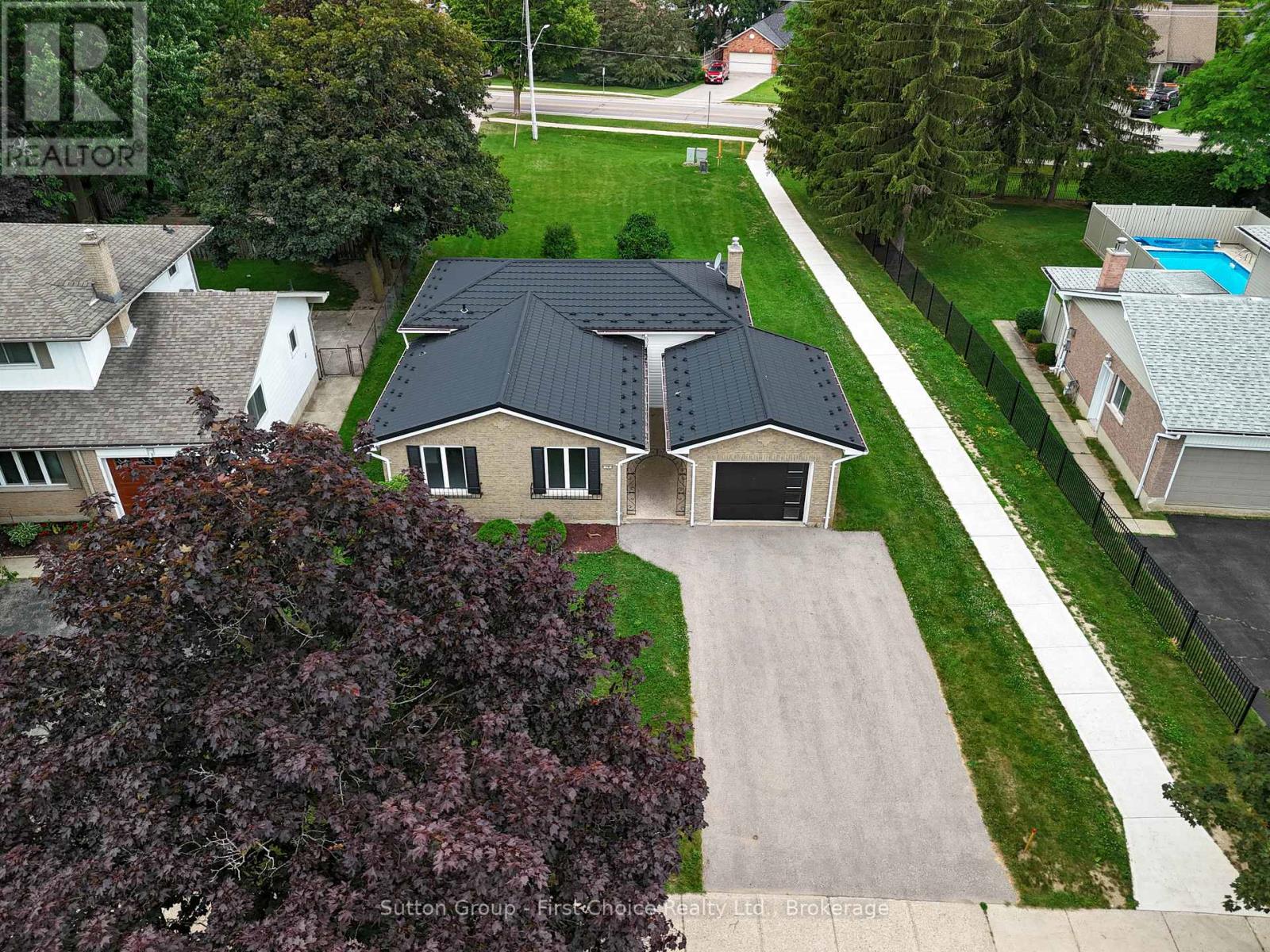 70 BEDFORD DRIVE