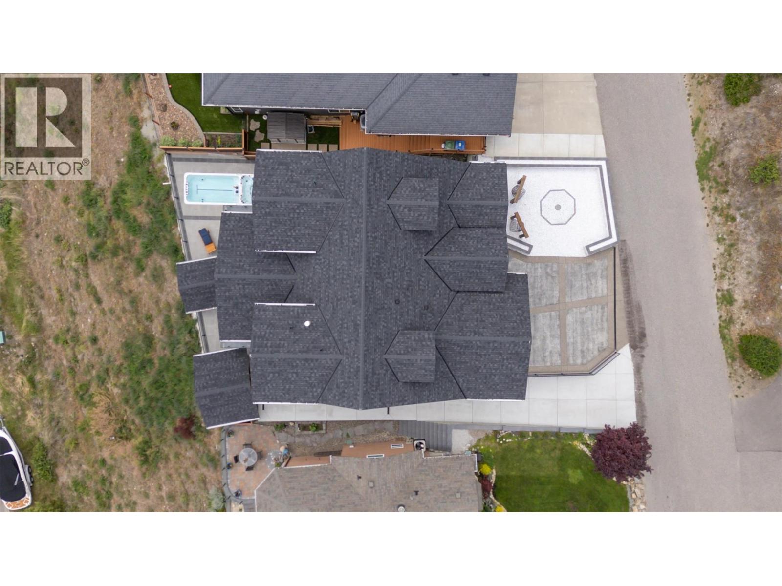 6121 Seymoure Lane