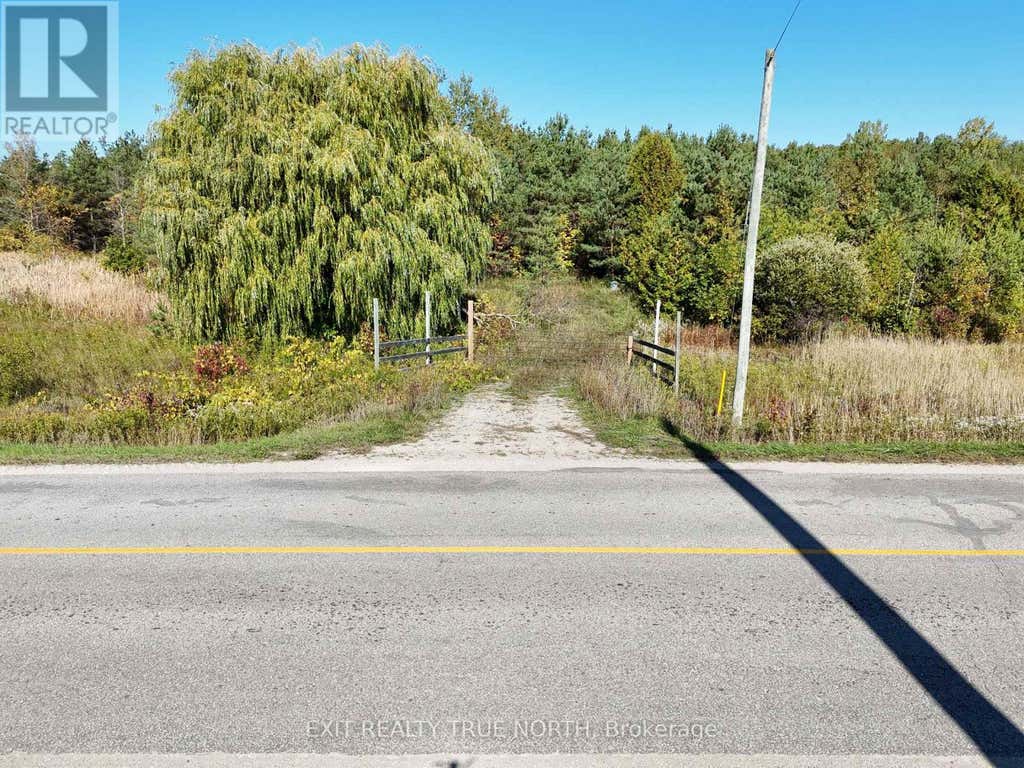 6696 33/34 NOTTAWASAGA SIDE ROAD