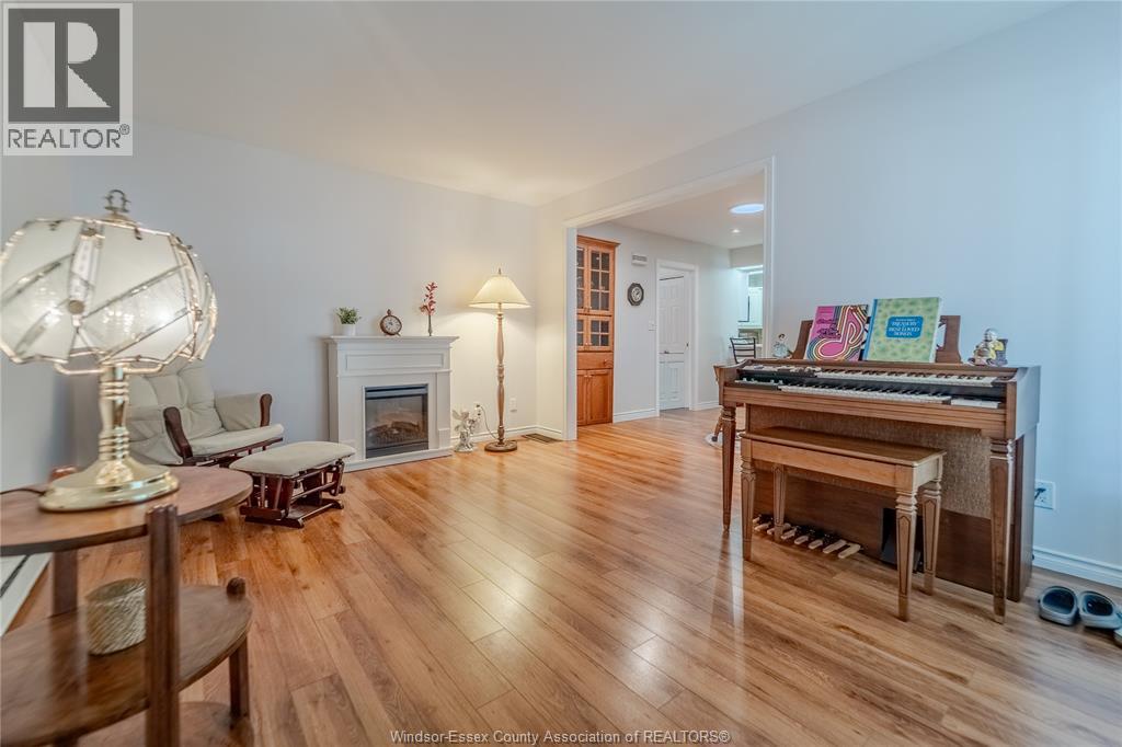 15 BOND AVENUE