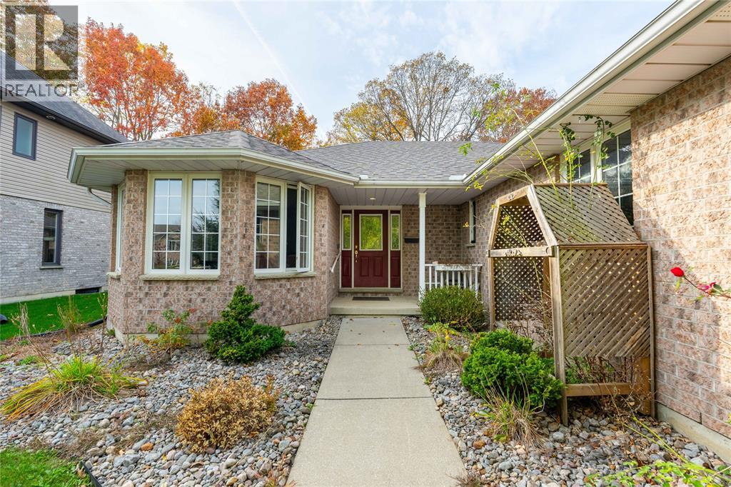 543 Country View DRIVE