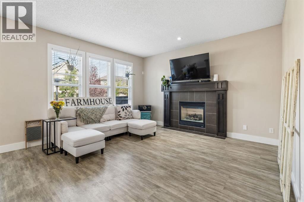 45 Mahogany Terrace SE