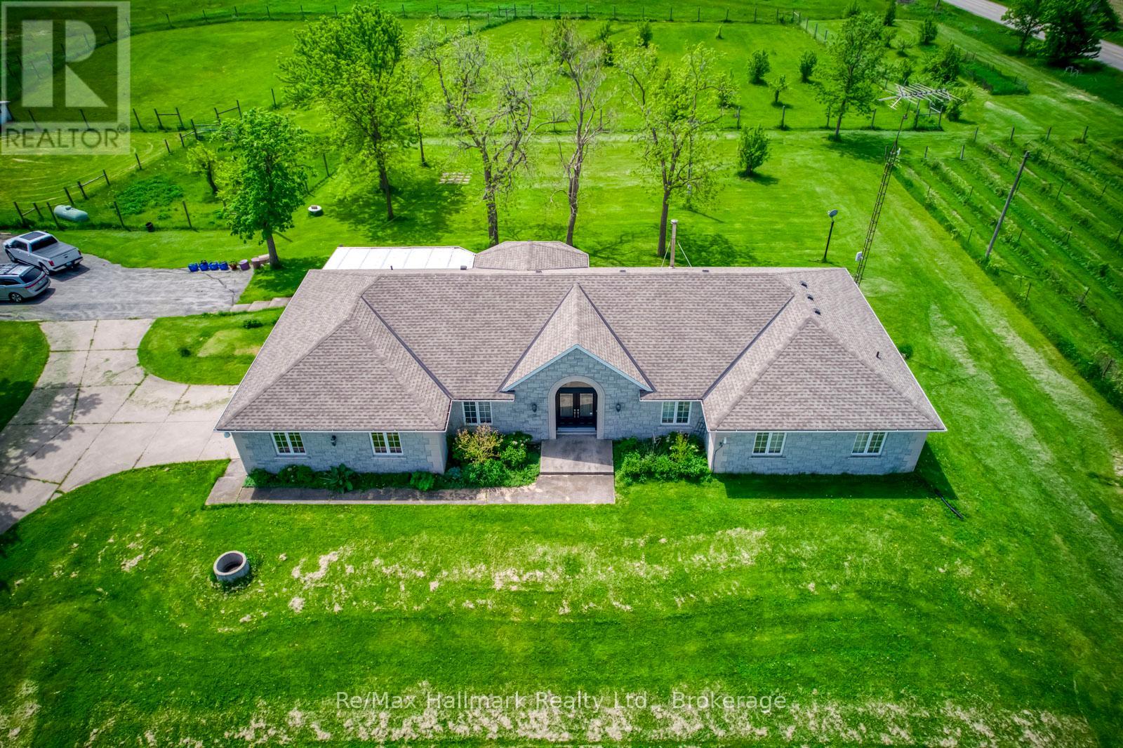 232 EIGHTH ROAD E