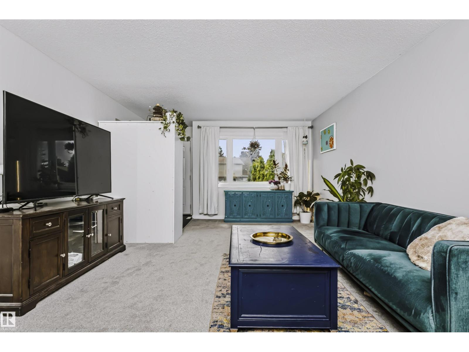 11624 152 AV NW
