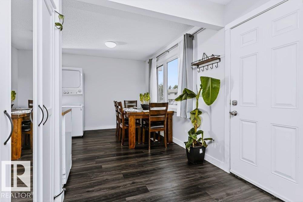11624 152 AV NW