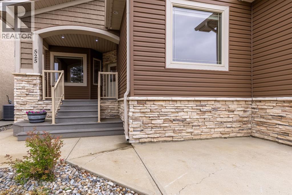 525 Edinburgh Road W