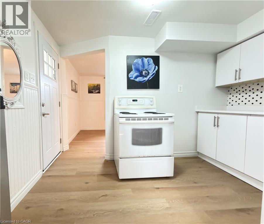 87 SHELDON Avenue N Unit# 2