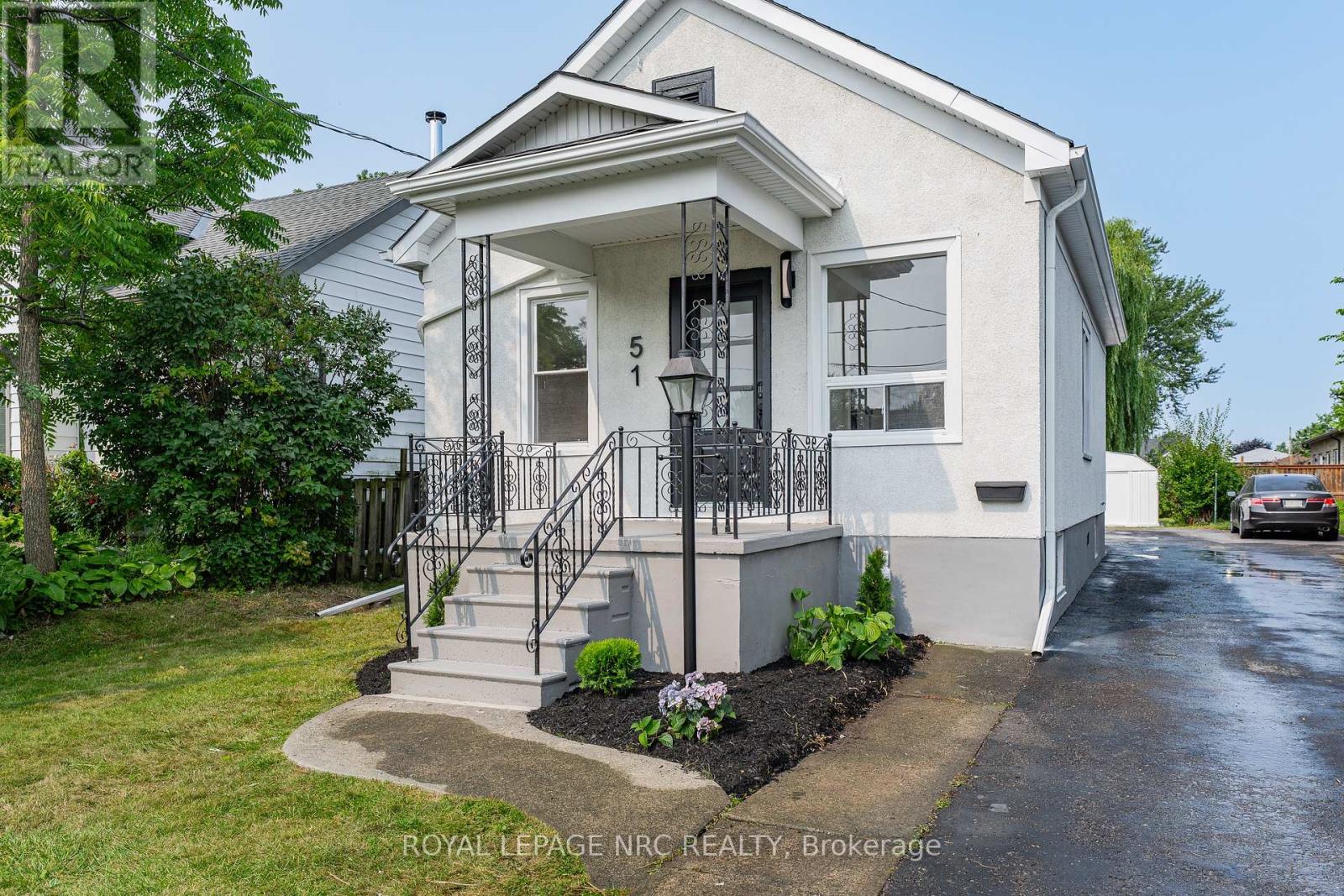 51 QUEEN STREET S