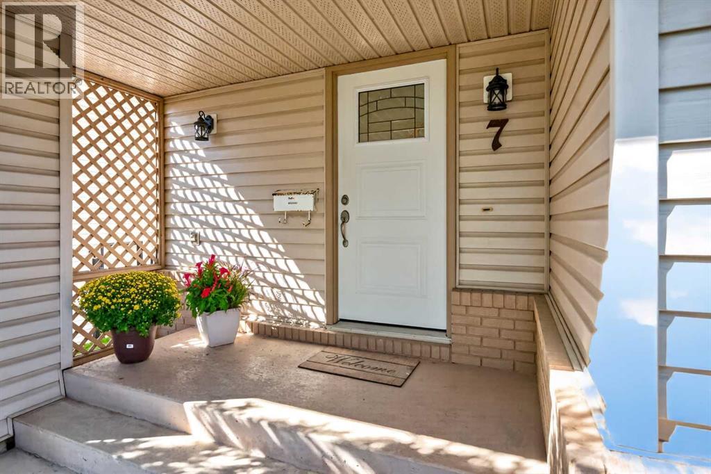 7 Woodbrook Way SW