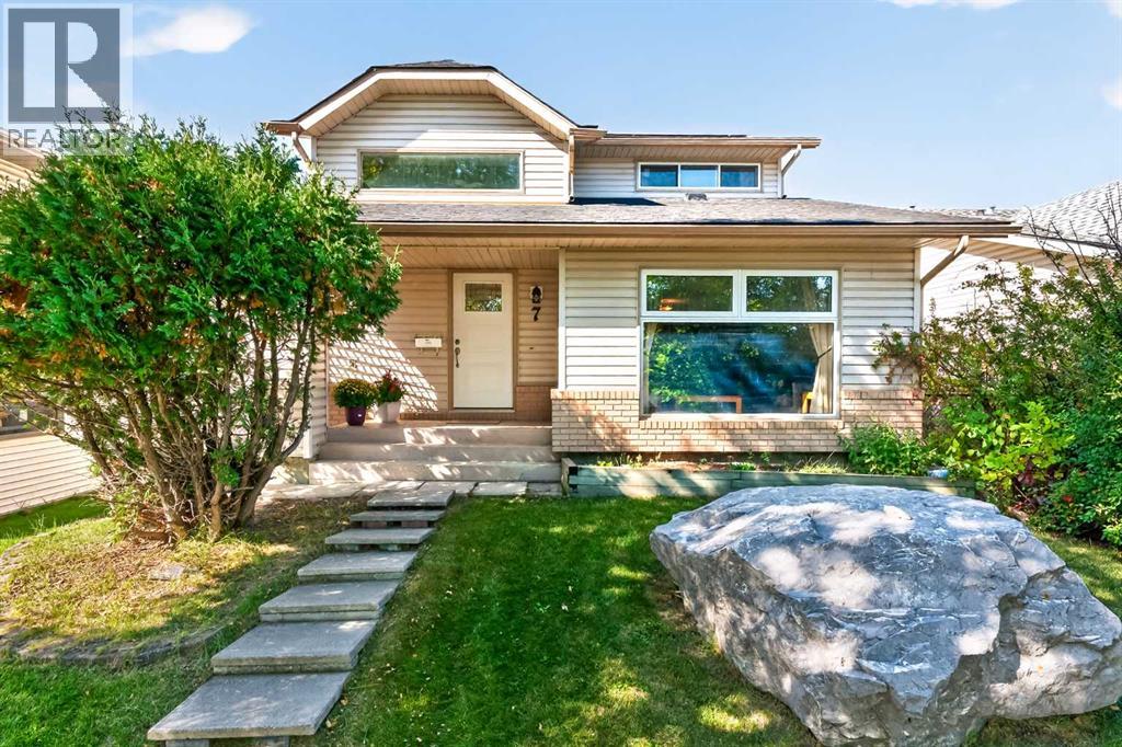 7 Woodbrook Way SW