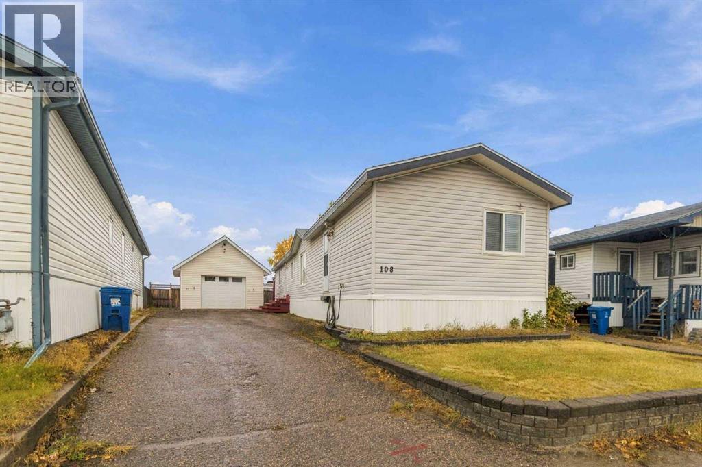 108 GREGOIRE CRESCENT, FORT MCMURRAY, AB T9H 2L2 - Image 3125757201.jpeg?d=l