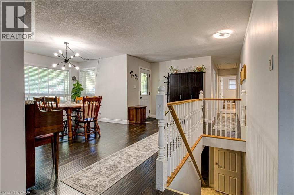 3 OAKWOOD Avenue