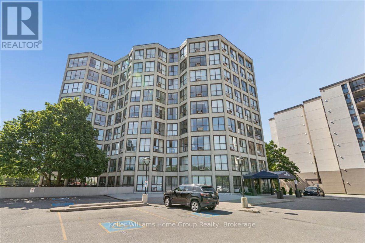 902 - 24 MARILYN DRIVE