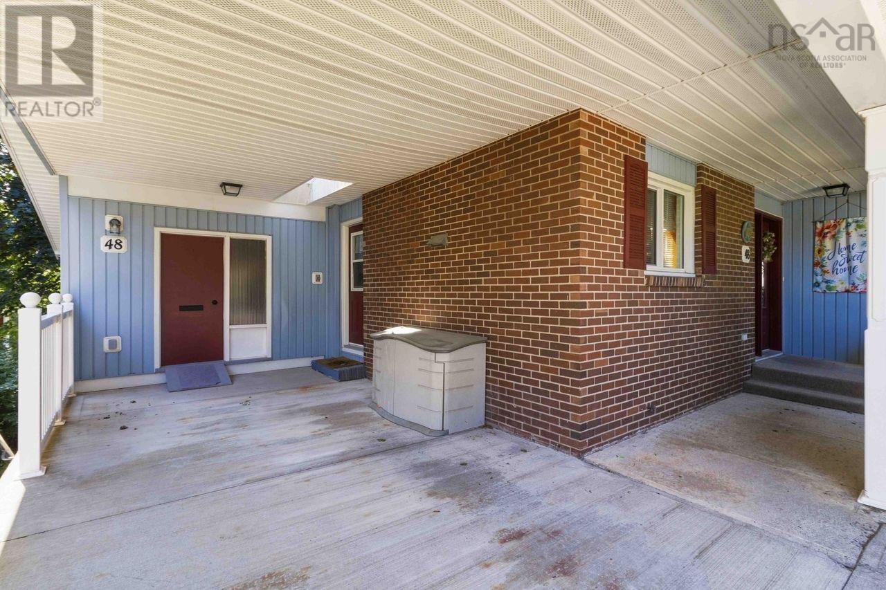 48 Briarwood Crescent - Photo 4