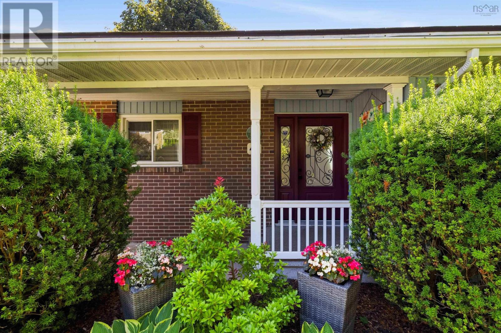48 Briarwood Crescent - Photo 3