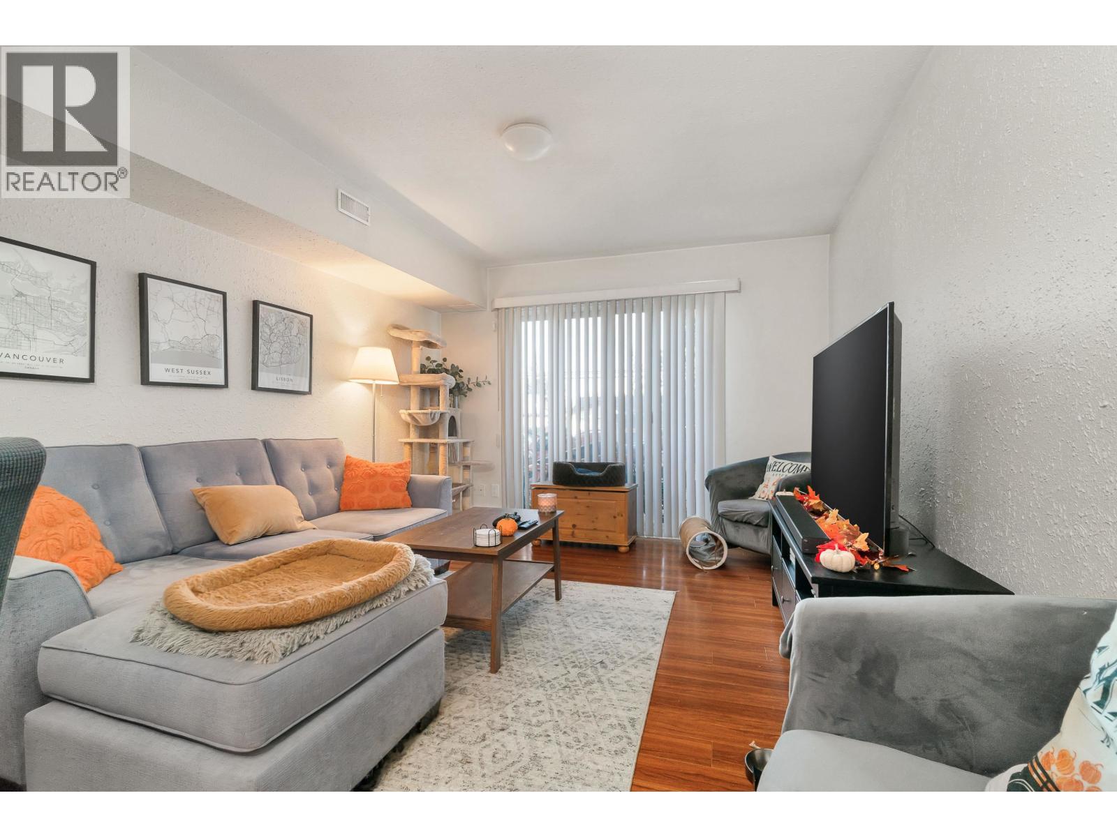 1522-1524 PITT RIVER ROAD