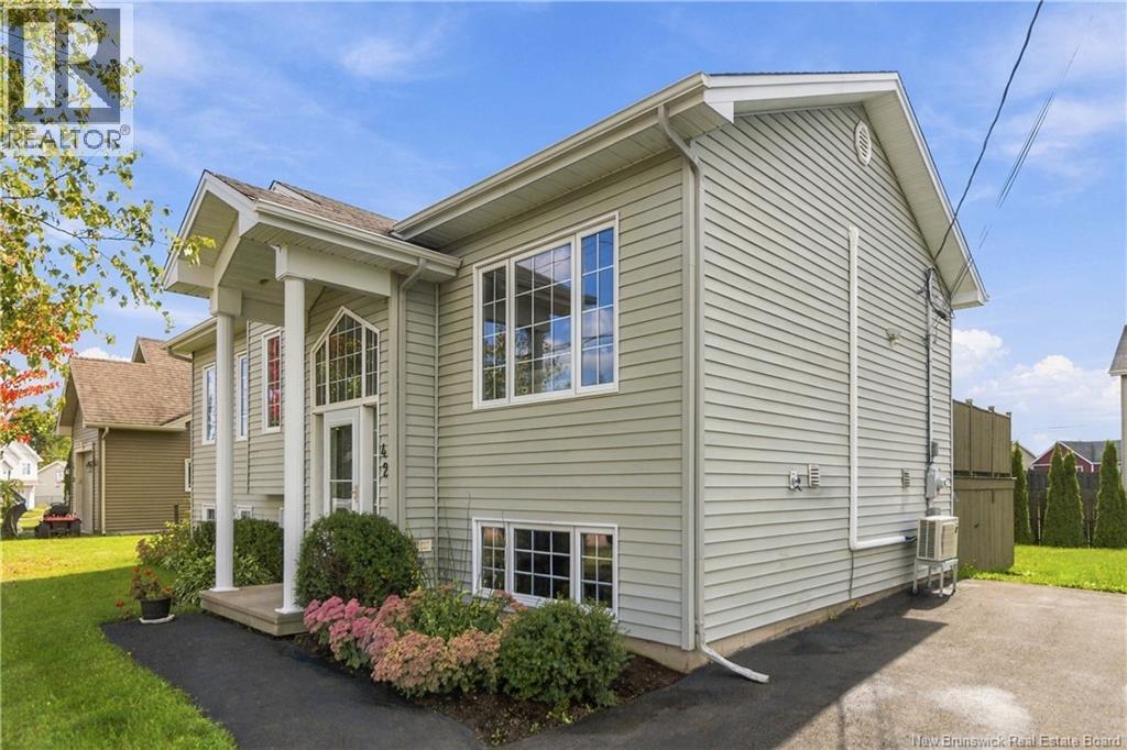 42 Crawford Street - Photo 2