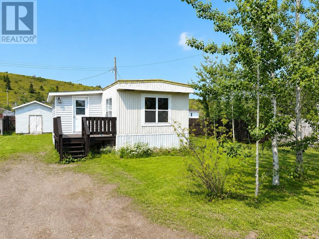1 ROBINSON AVENUE, BOTWOOD, NF A0H 1Y0 - Image 178941289.jpeg?d=l