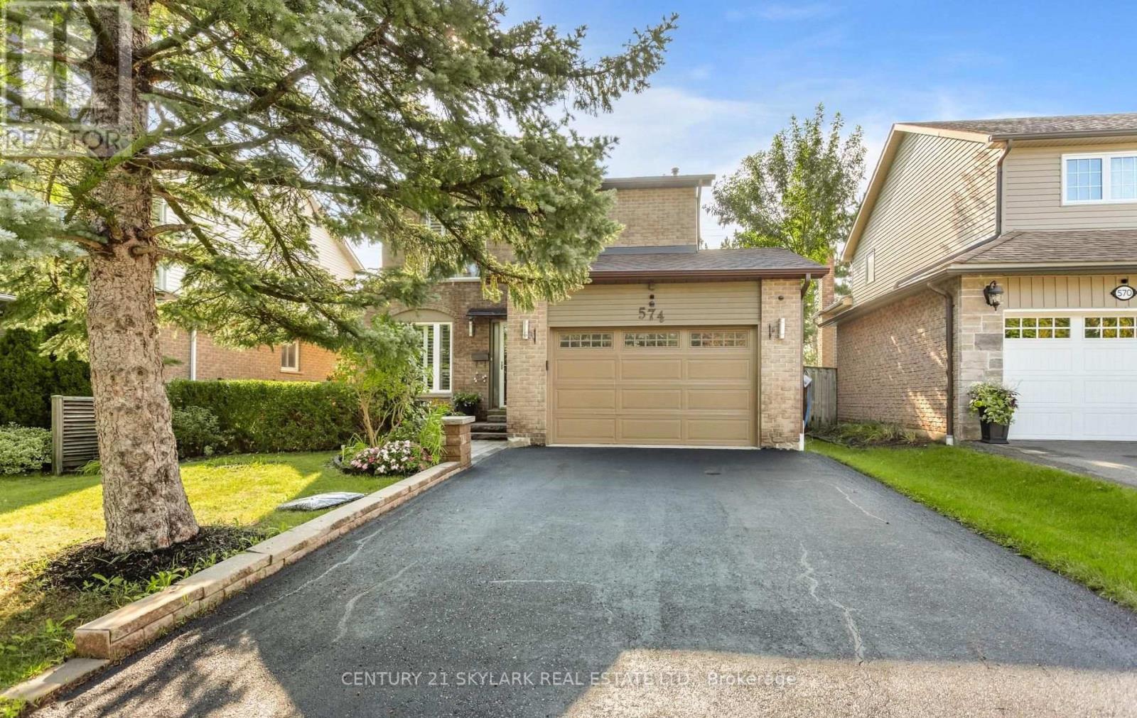 574 SUNNYVALE CRESCENT