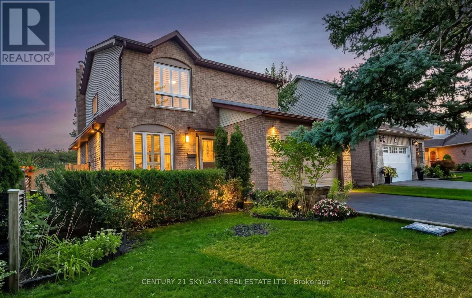 574 SUNNYVALE CRESCENT