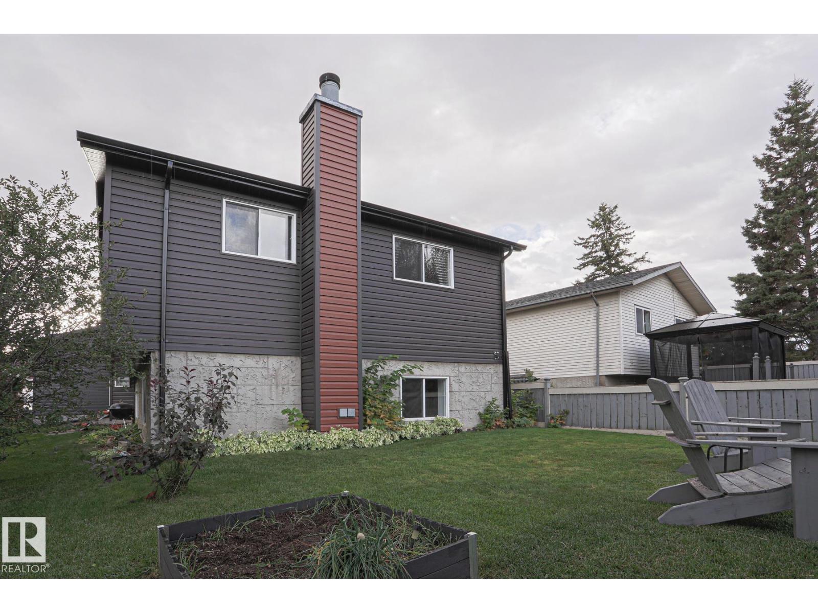 52 WESTLAKE DR