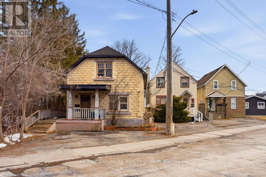 5 & 7 HURDMAN ROAD