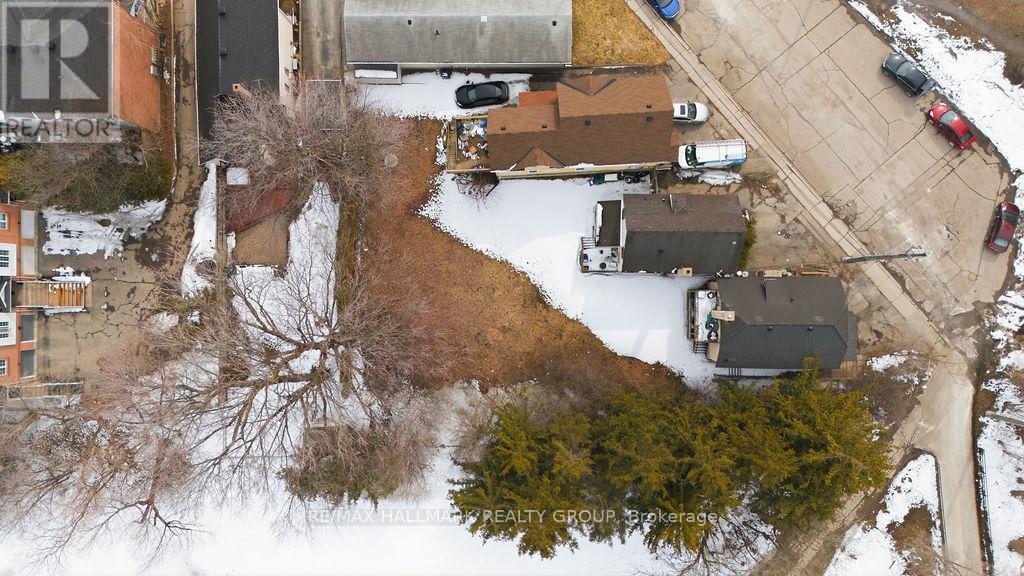 5 & 7 HURDMAN ROAD
