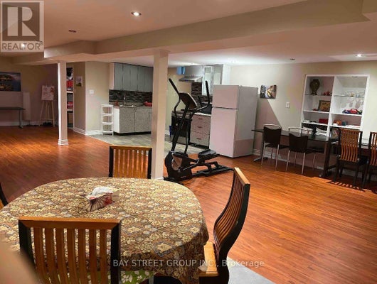 26 Stave Cres, Richmond Hill (Westbrook), ON 3