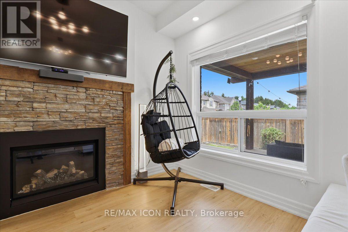 275 FALCONRIDGE DRIVE