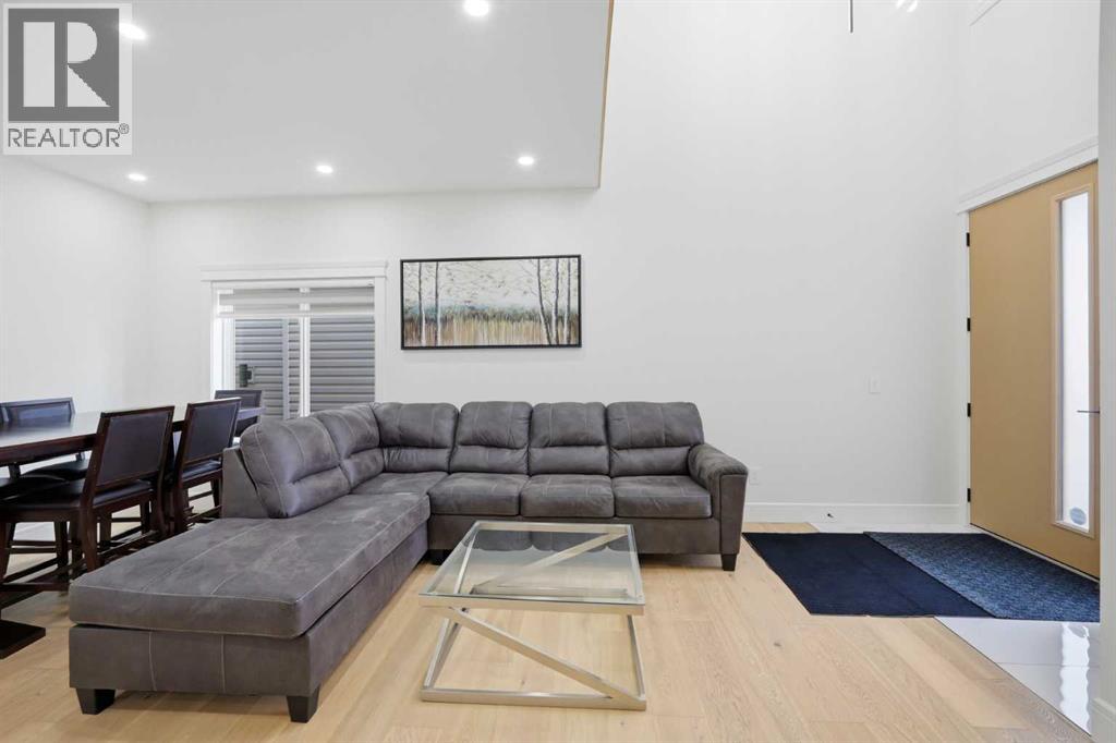 15 Saddlecrest Link NE