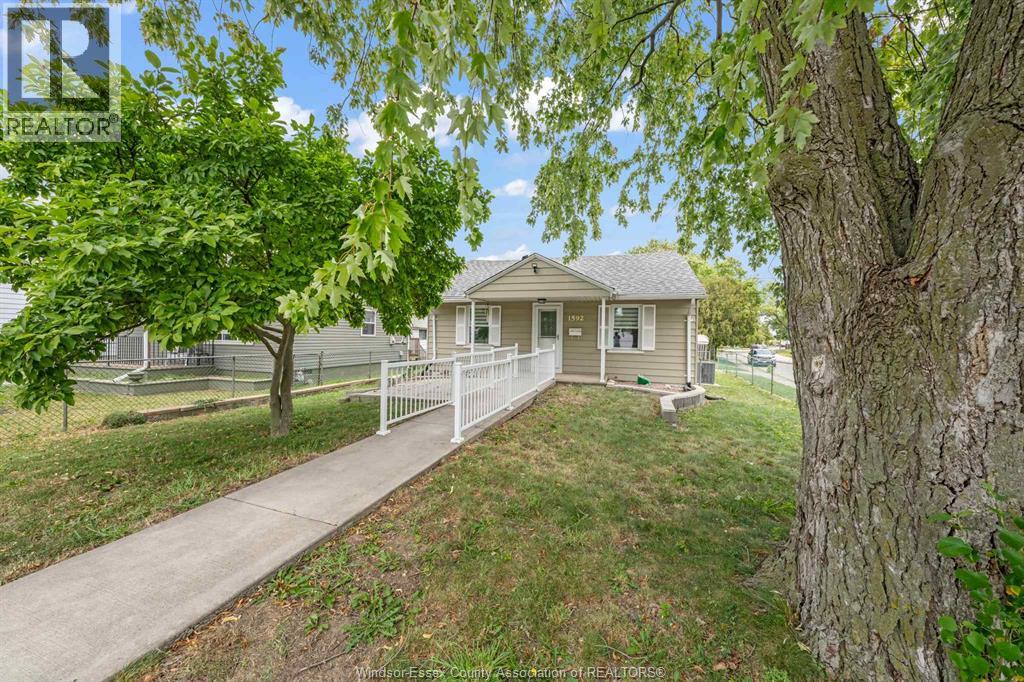 1592 Prince ROAD