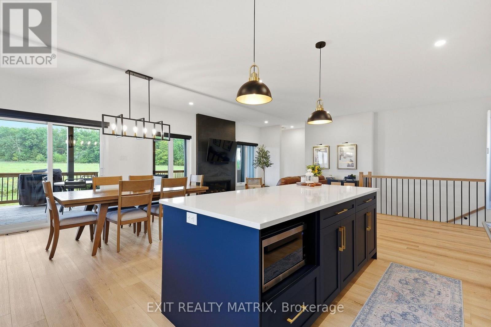 256 TRUDEAU CRESCENT