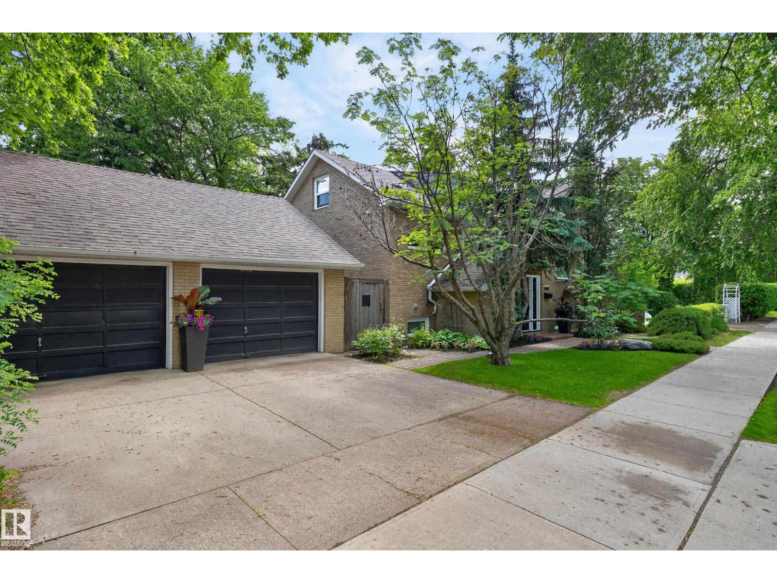 10235 134 ST NW NW
