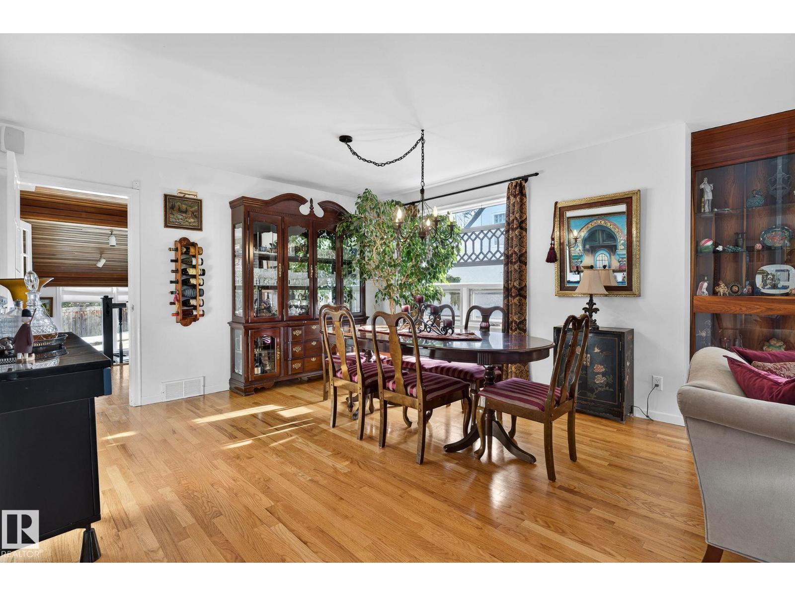 10235 134 ST NW NW