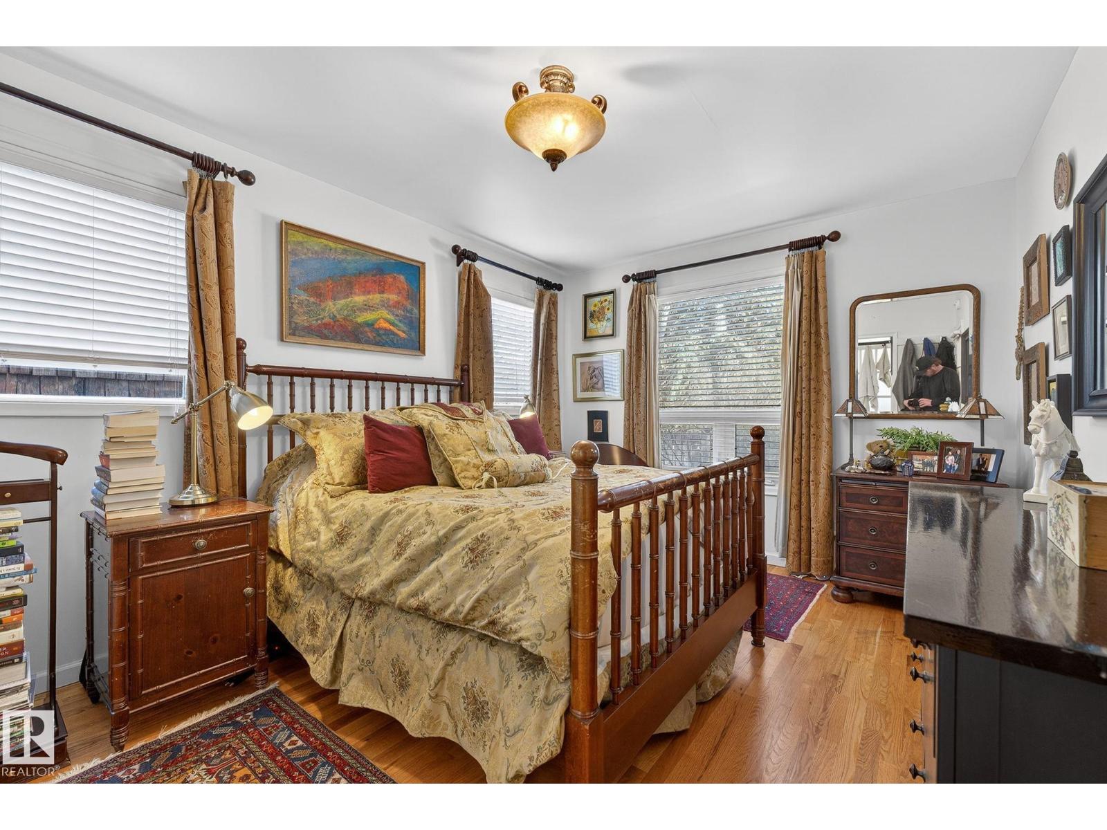 10235 134 ST NW NW