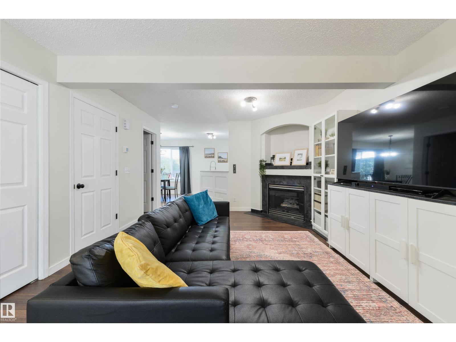 4790 TERWILLEGAR CM NW
