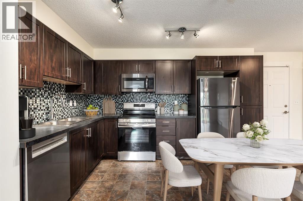 3102, 279 Copperpond Common SE