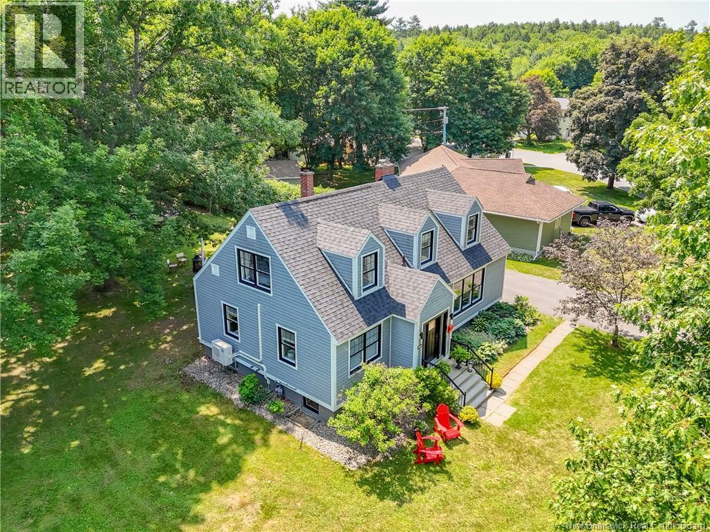 384 Parkhurst Drive - Photo 4